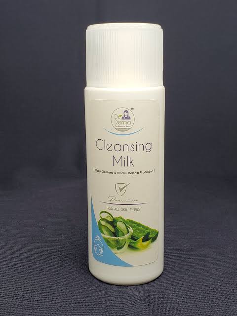 Dr.Derma Cleansing Milk 120ml.