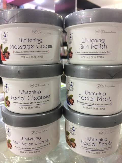 Dr.Derma Facial Kit 11-Pieces
120 ml