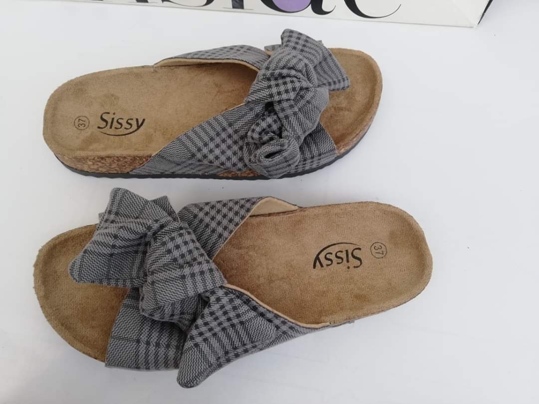 New Trending Designer Flat Shoes