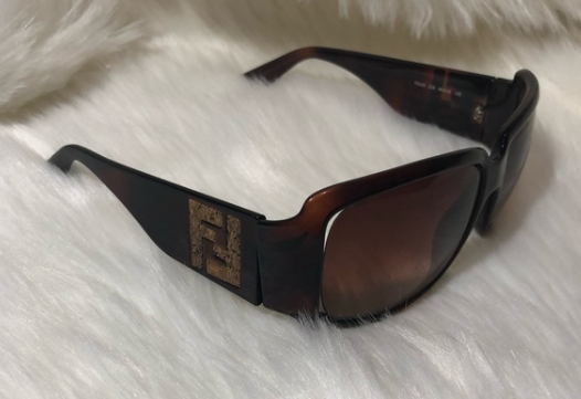 Fendi Women Luxury designer colored Sunglasses Fs 500-Made in Italy